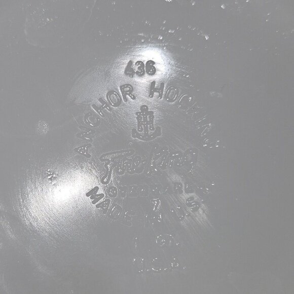 Fire King Anchor Hocking candle glow Qt covered casserole milk glass atomic star - Picture 5 of 5